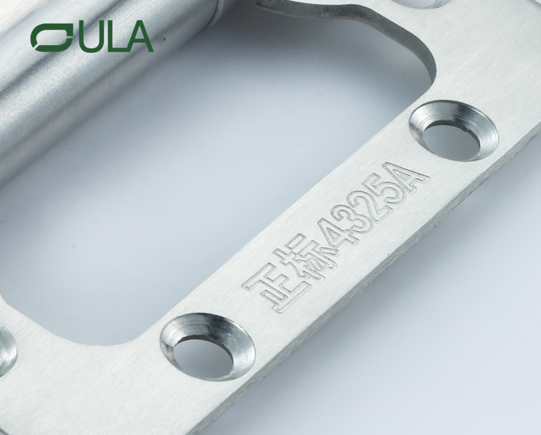 Factory Wholesale Modern Design 4 Inch 2.4mm Stainless Steel Butterfly Flush Door Hinge for Wooden Hotel Windows and Doors